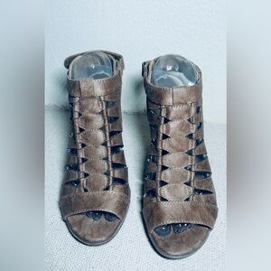 Naturalizer Talan Brown Suede Cutout Peep-Toe Mules